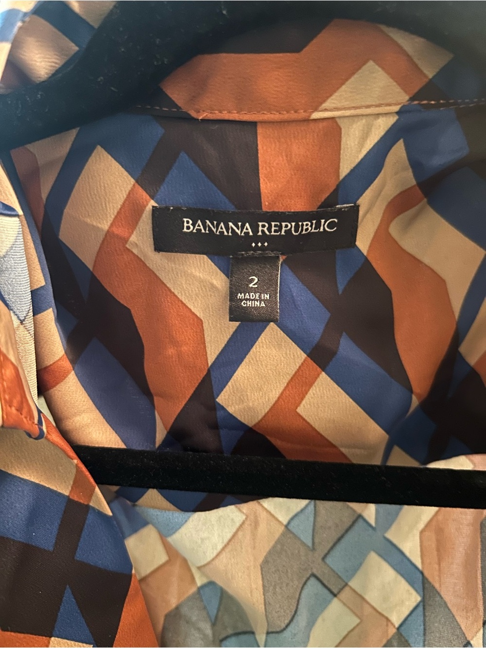 Banana Republic Multicolor Geometric Wrap Blouse in Navy, Rust & Cream - Picture 2 of 2
